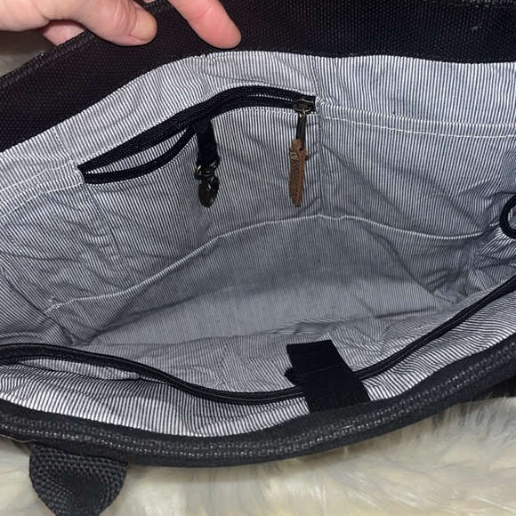 Duluth Thoroughbred Black Canvas tote bag - Picture 7 of 10